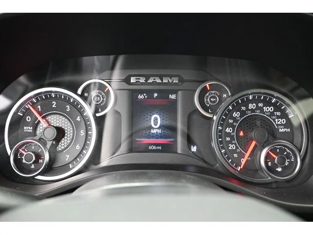 Nuevos RAM 1500 à Estados chez autogozo