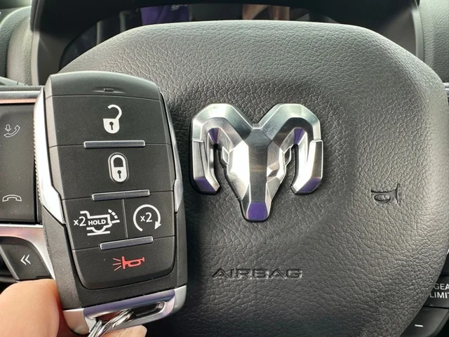 Nuevos RAM 1500 à Estados chez autogozo