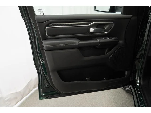 Nuevos RAM 1500 à Estados chez autogozo