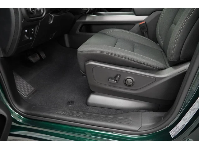 Nuevos RAM 1500 à Estados chez autogozo