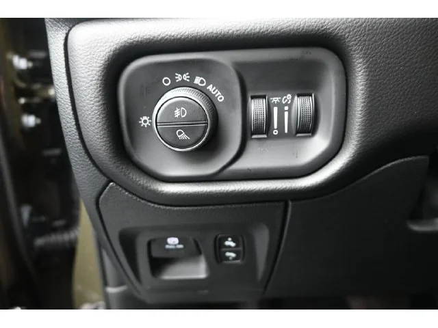 Nuevos RAM 1500 à Estados chez autogozo
