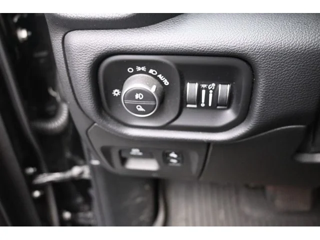 SEMINUEVOS RAM 1500 a Estados en autogozo