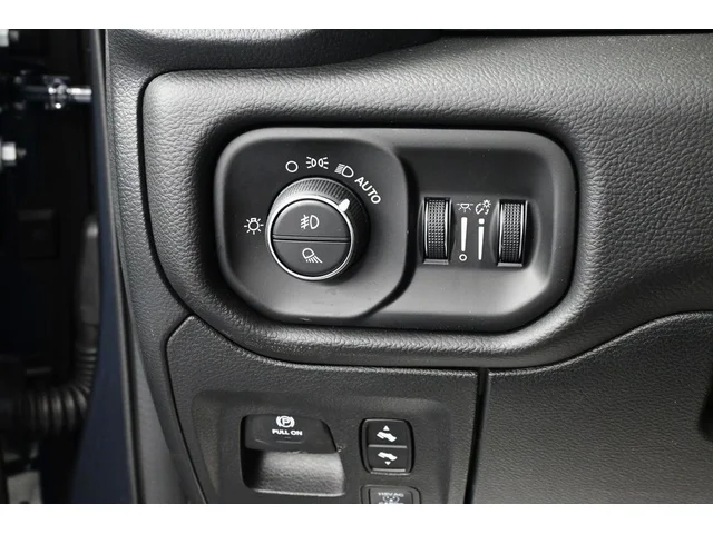 Nuevos RAM 1500 à Estados chez autogozo