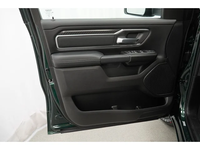 Nuevos RAM 1500 à Estados chez autogozo