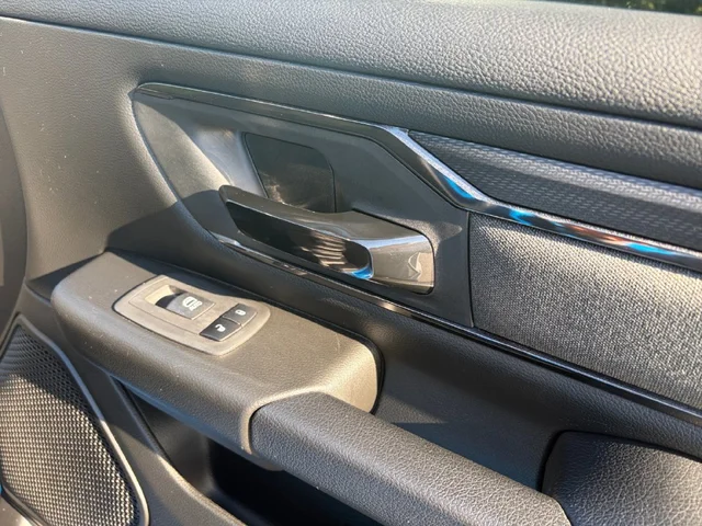 SEMINUEVOS RAM 1500 a Estados en autogozo