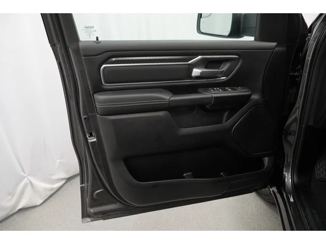 Nuevos RAM 1500 à Estados chez autogozo