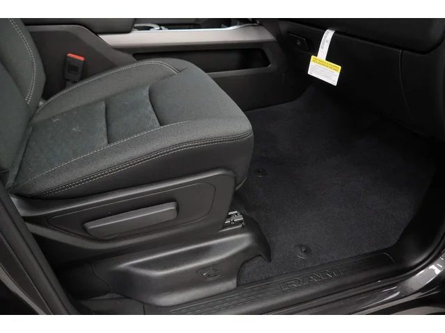 Nuevos RAM 1500 à Estados chez autogozo