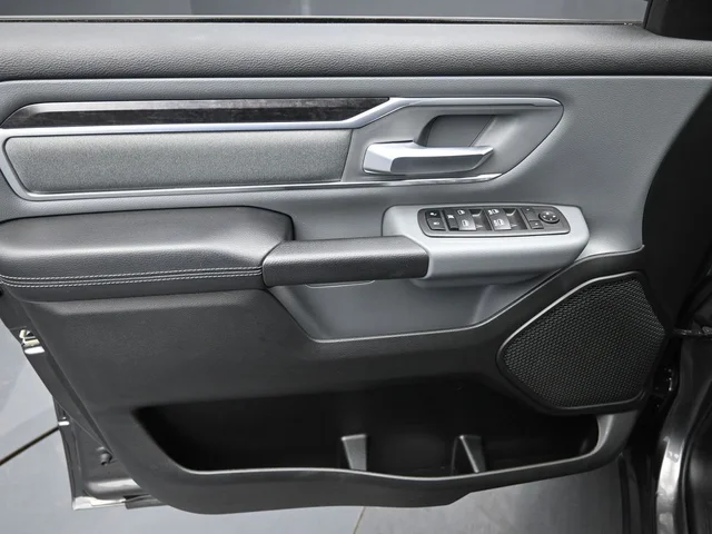 SEMINUEVOS RAM 1500 a Estados en autogozo