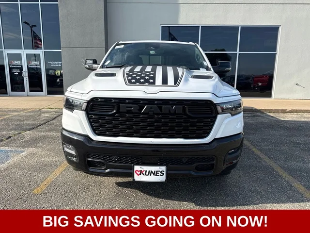 Nuevos RAM 1500 à Estados chez autogozo