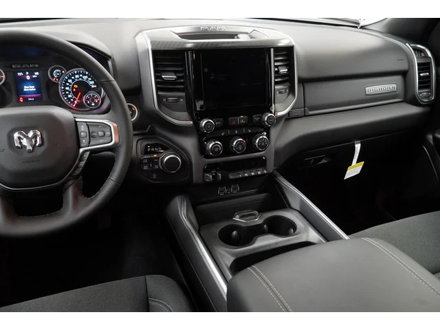 Nuevos RAM 1500 à Estados chez autogozo