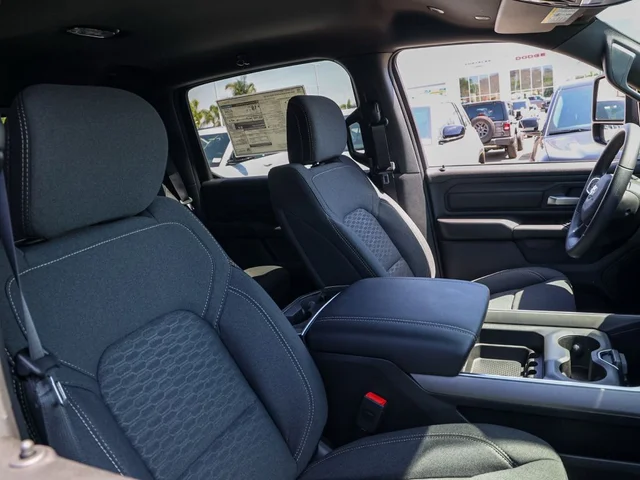 Nuevos RAM 1500 à Estados chez autogozo