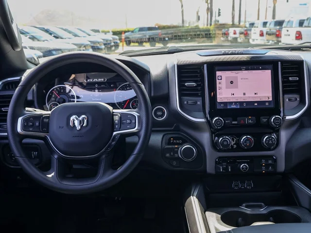 Nuevos RAM 1500 à Estados chez autogozo