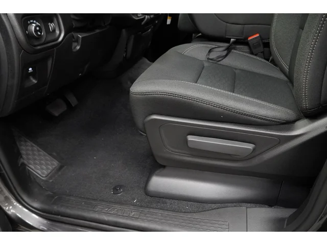 Nuevos RAM 1500 à Estados chez autogozo