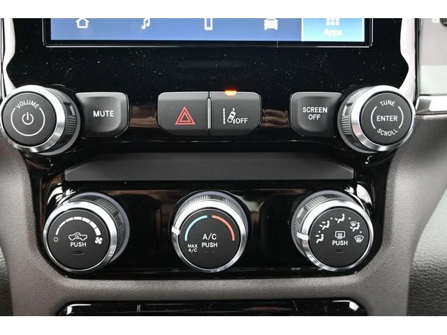 Nuevos RAM 1500 à Estados chez autogozo