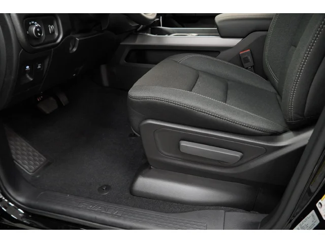 Nuevos RAM 1500 à Estados chez autogozo