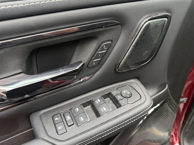 SEMINUEVOS RAM 1500 a Estados en autogozo