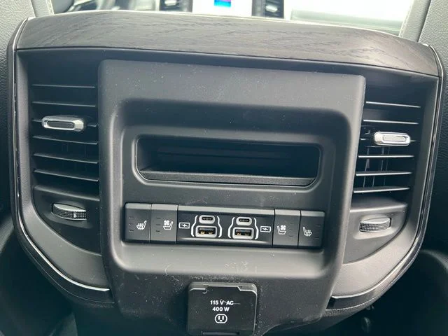 Nuevos RAM 1500 à Estados chez autogozo