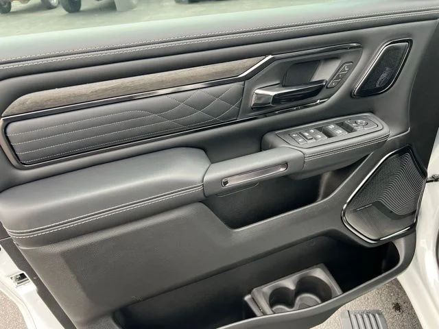 Nuevos RAM 1500 à Estados chez autogozo