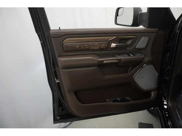 SEMINUEVOS RAM 1500 a Estados en autogozo