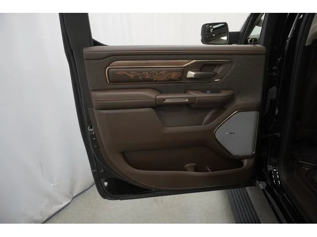 SEMINUEVOS RAM 1500 a Estados en autogozo