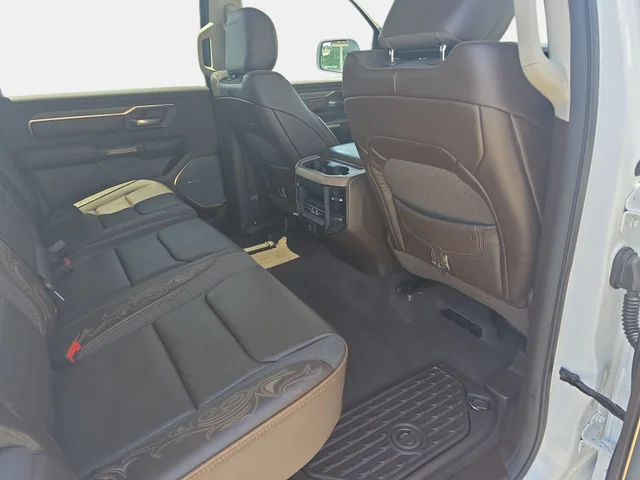 SEMINUEVOS RAM 1500 a Estados en autogozo