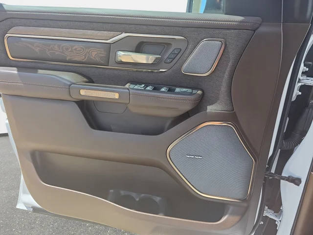 SEMINUEVOS RAM 1500 a Estados en autogozo