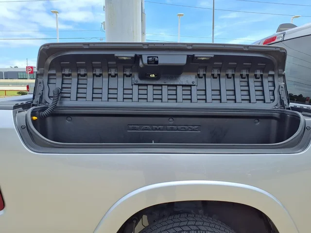 SEMINUEVOS RAM 1500 a Estados en autogozo