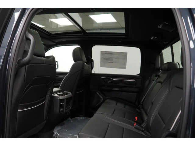 Nuevos RAM 1500 à Estados chez autogozo