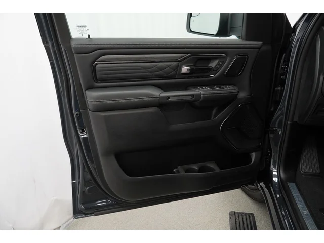 Nuevos RAM 1500 à Estados chez autogozo