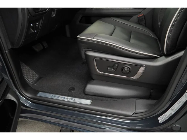 Nuevos RAM 1500 à Estados chez autogozo