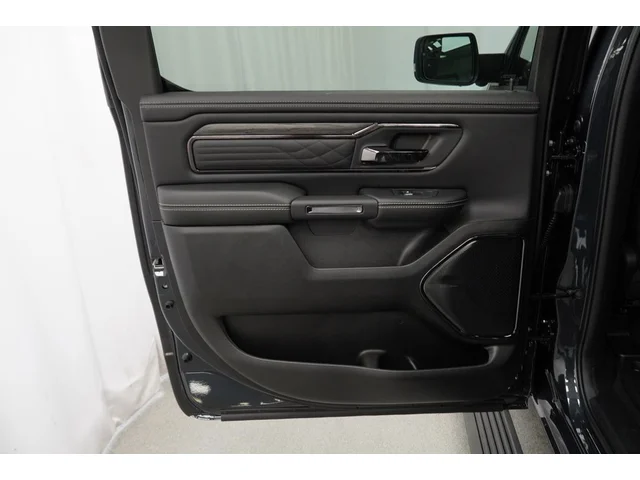 Nuevos RAM 1500 à Estados chez autogozo