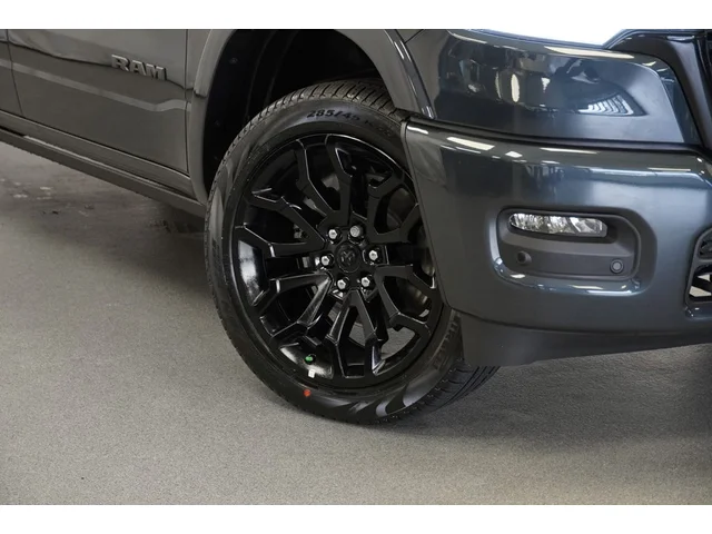 Nuevos RAM 1500 à Estados chez autogozo