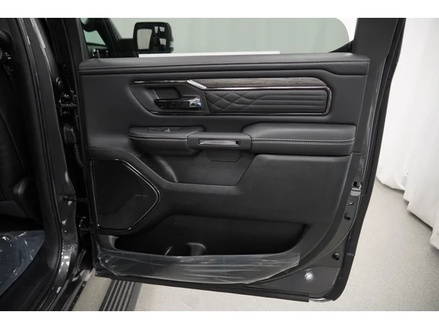 Nuevos RAM 1500 à Estados chez autogozo