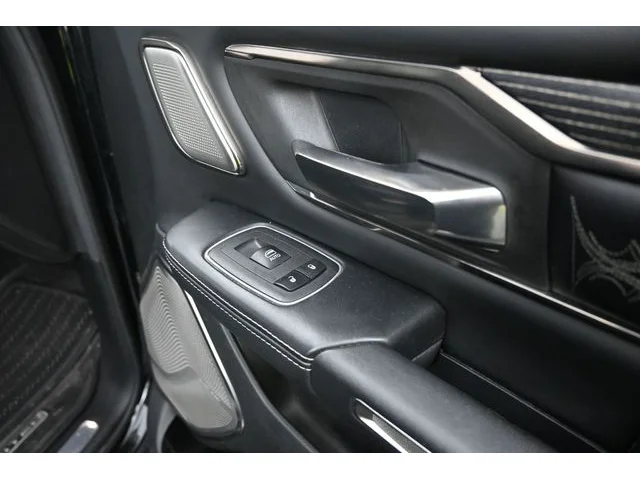 SEMINUEVOS RAM 1500 a Estados en autogozo