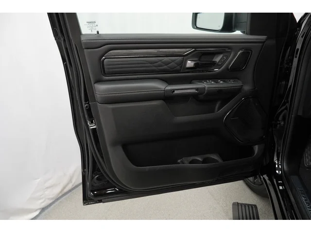 Nuevos RAM 1500 à Estados chez autogozo