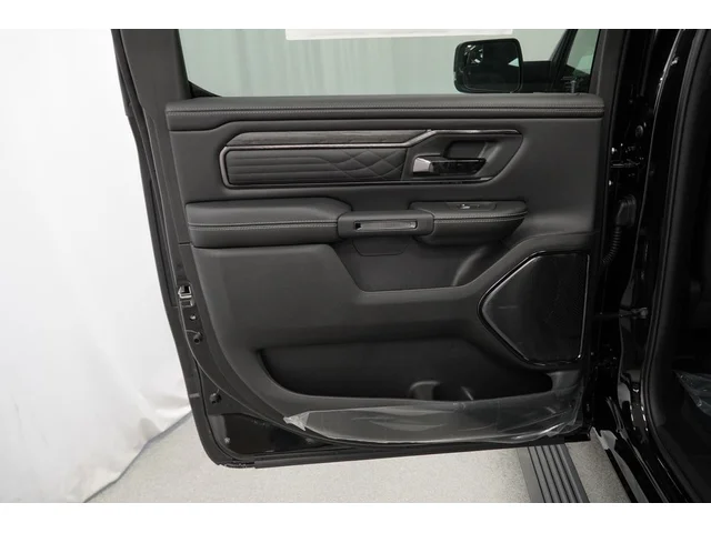 Nuevos RAM 1500 à Estados chez autogozo