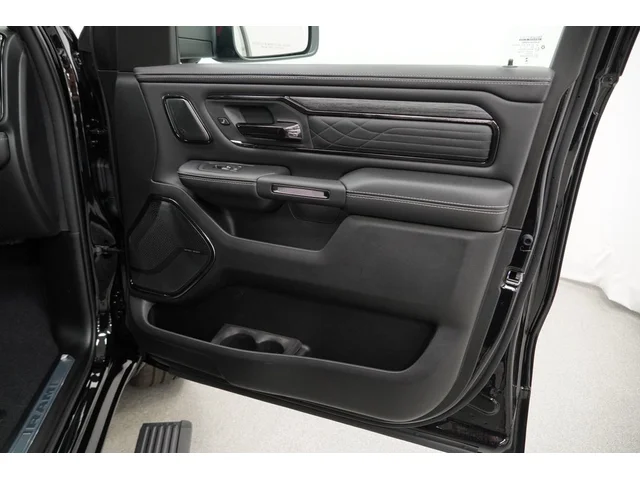 Nuevos RAM 1500 à Estados chez autogozo