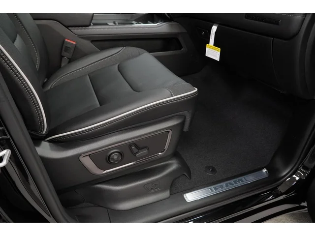 Nuevos RAM 1500 à Estados chez autogozo
