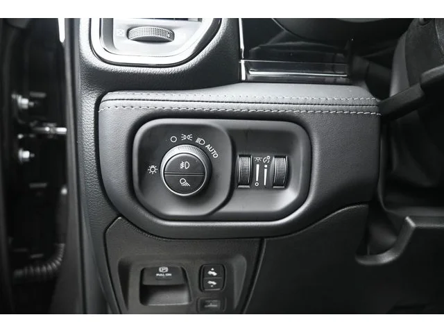 Nuevos RAM 1500 à Estados chez autogozo