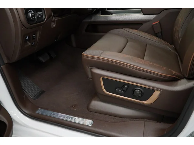 Nuevos RAM 1500 à Estados chez autogozo