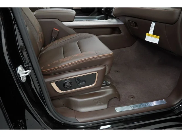 Nuevos RAM 1500 à Estados chez autogozo