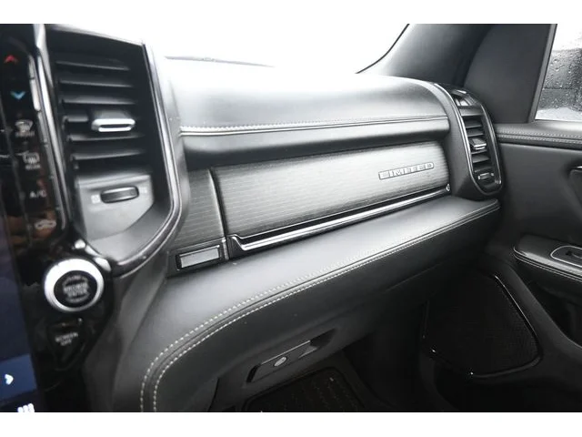 SEMINUEVOS RAM 1500 a Estados en autogozo