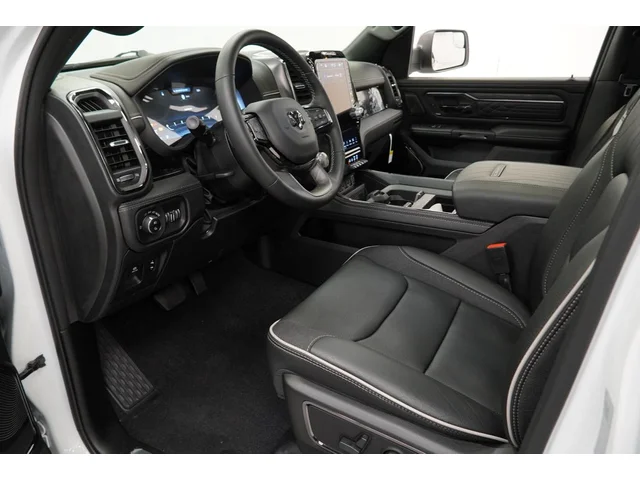 Nuevos RAM 1500 à Estados chez autogozo