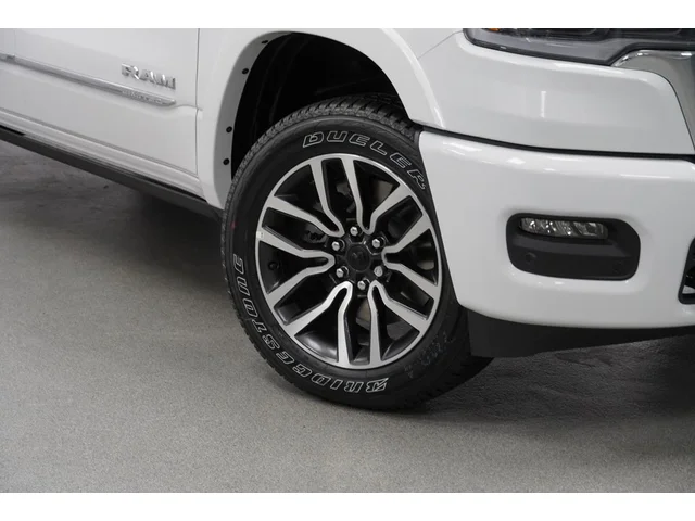 Nuevos RAM 1500 à Estados chez autogozo