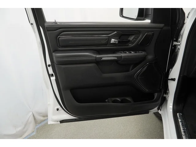 SEMINUEVOS RAM 1500 a Estados en autogozo