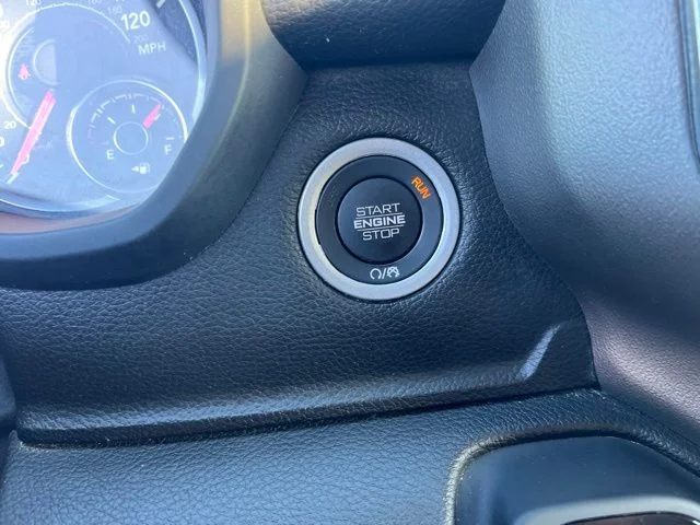 SEMINUEVOS RAM 1500 a Estados en autogozo