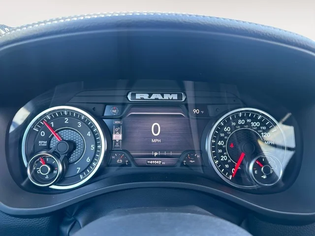 SEMINUEVOS RAM 1500 a Estados en autogozo