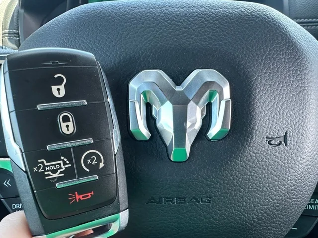 SEMINUEVOS RAM 1500 a Estados en autogozo