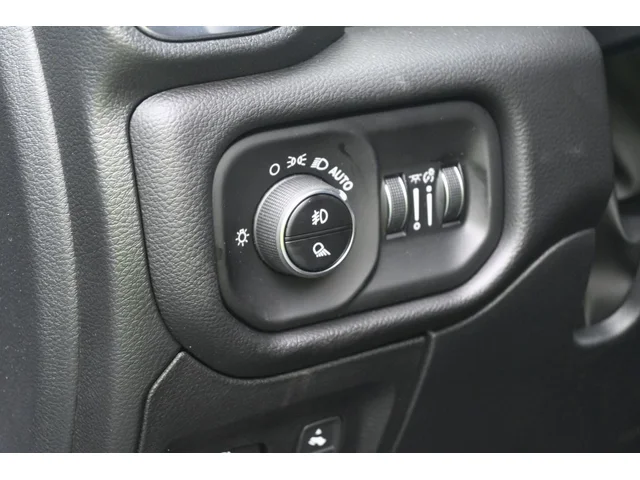Nuevos RAM 1500 à Estados chez autogozo