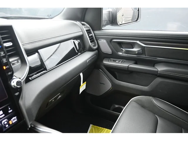 Nuevos RAM 1500 à Estados chez autogozo